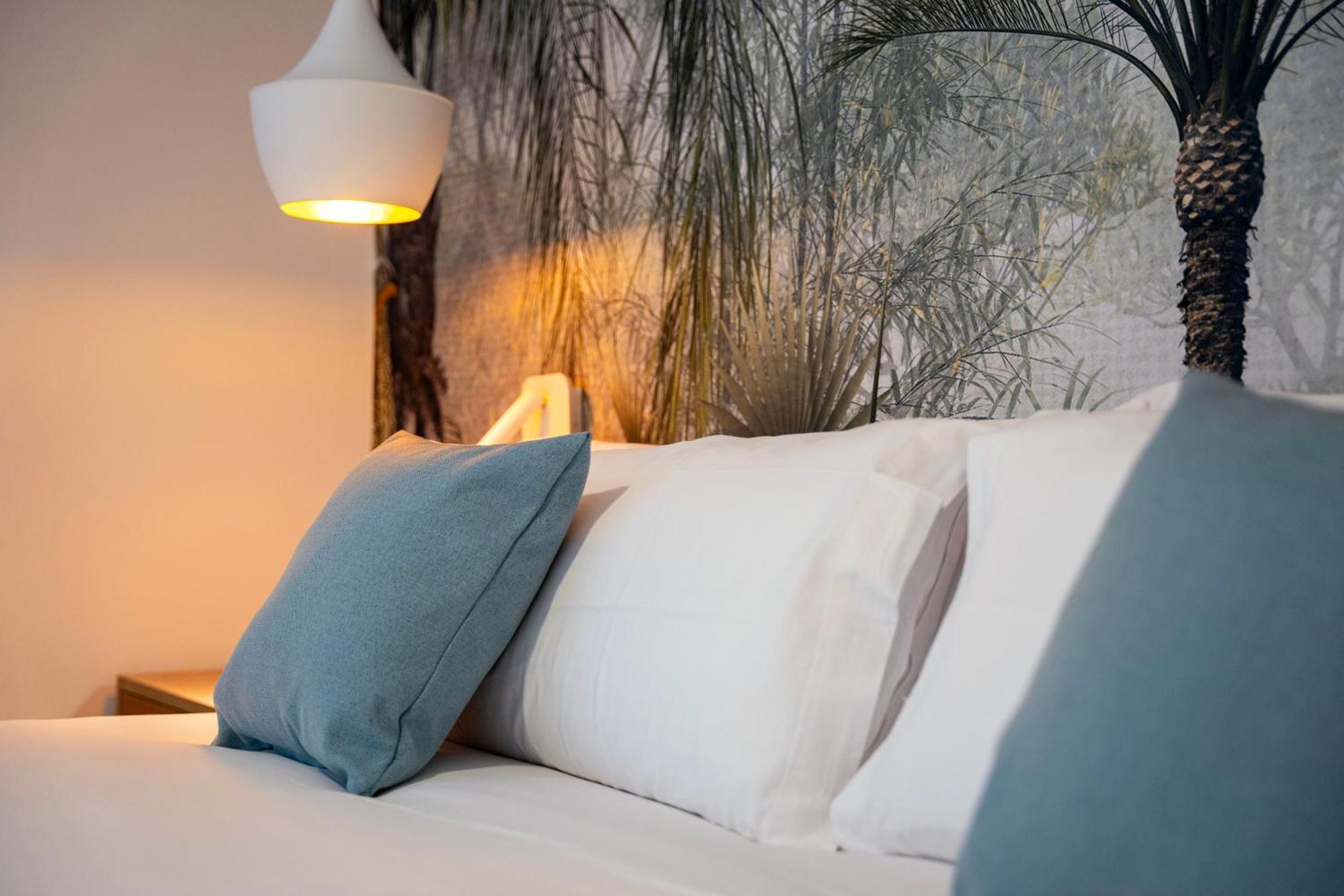 Punta Candor Suites Rota Bagian luar foto