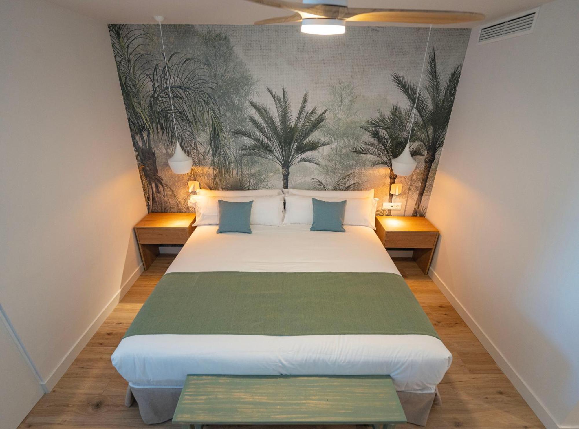 Punta Candor Suites Rota Bagian luar foto