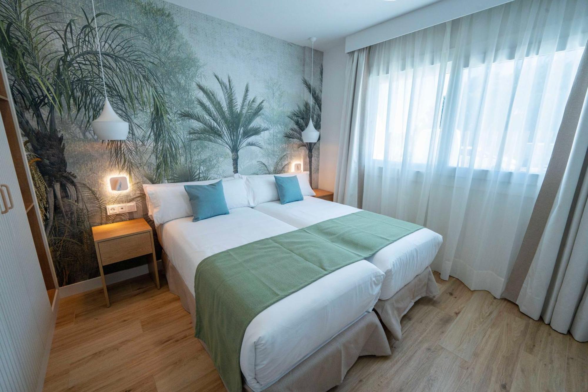 Punta Candor Suites Rota Bagian luar foto