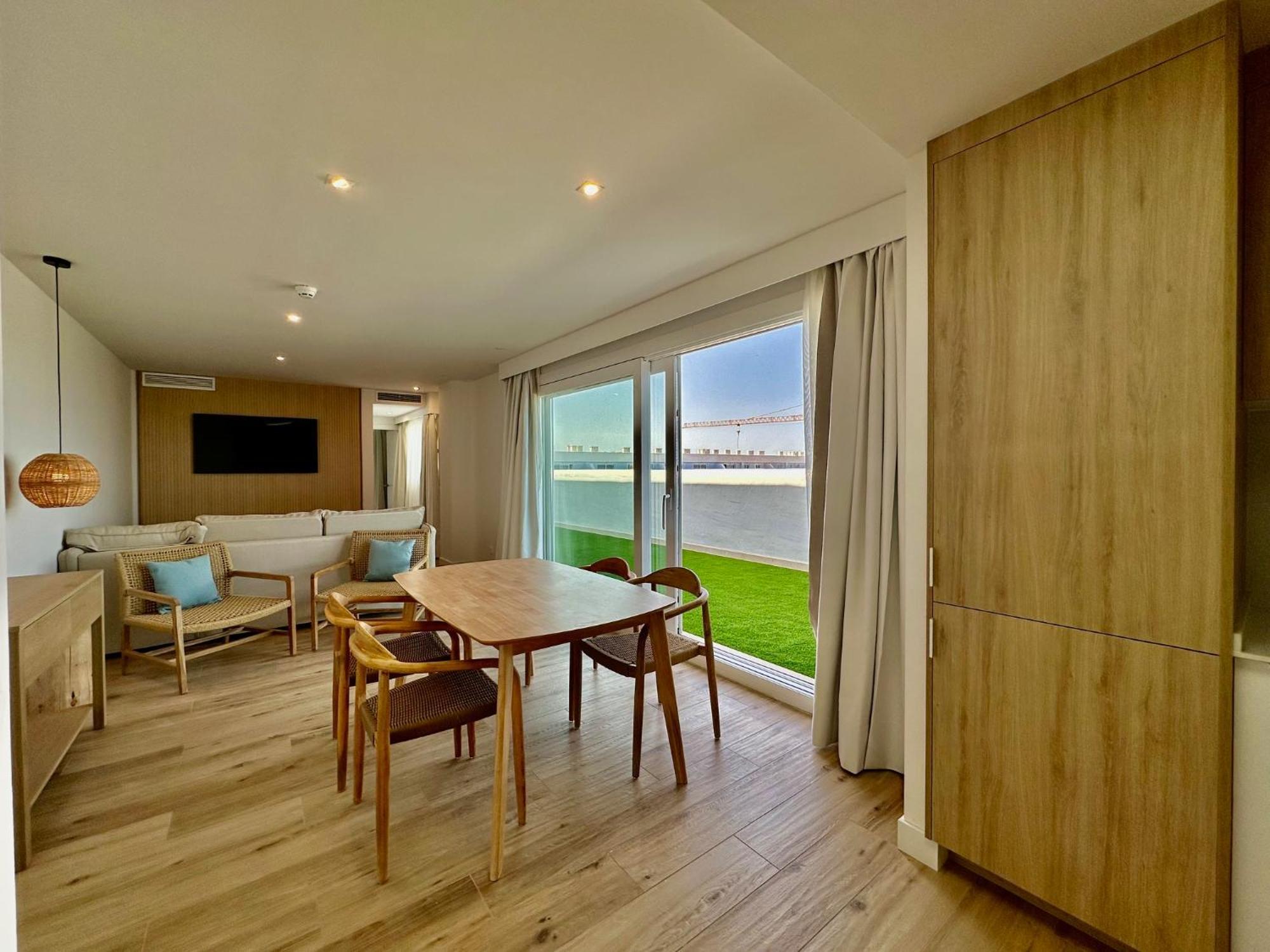 Punta Candor Suites Rota Bagian luar foto