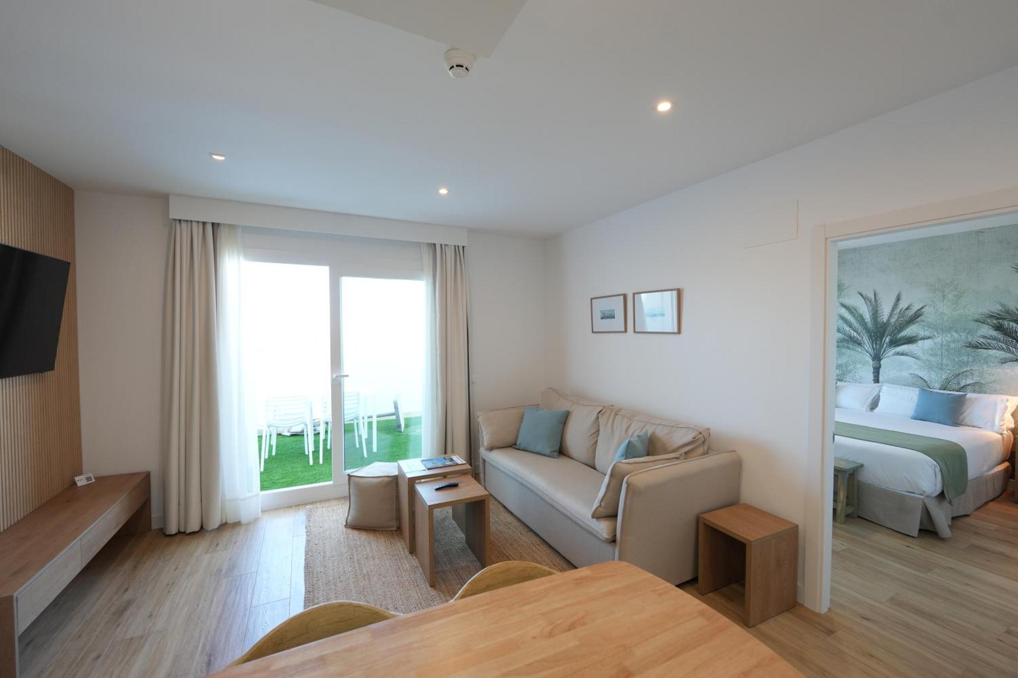 Punta Candor Suites Rota Bagian luar foto