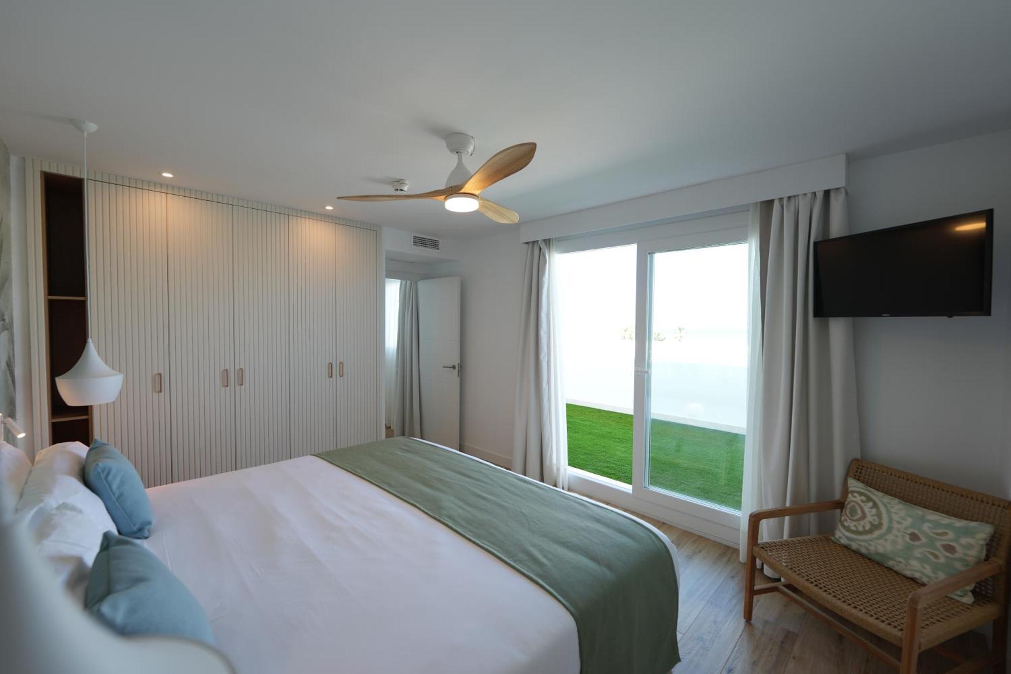 Punta Candor Suites Rota Bagian luar foto
